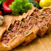 Kuşbaşılı Pide (200 gr.)